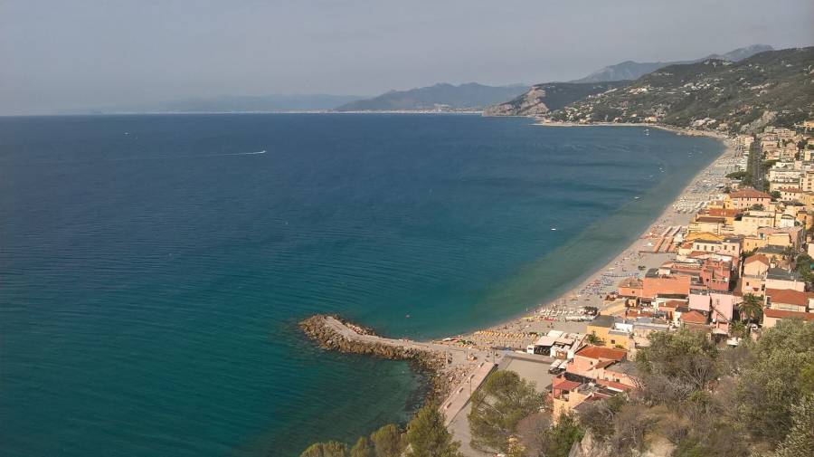 varigotti_dal_castello.jpeg varigotti_dal_castello.jpeg