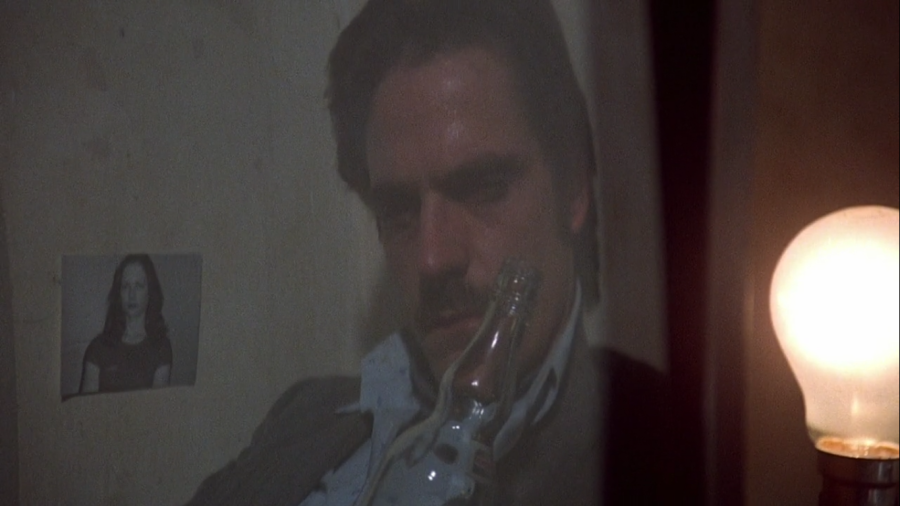 moonlighting2.png moonlighting2.png