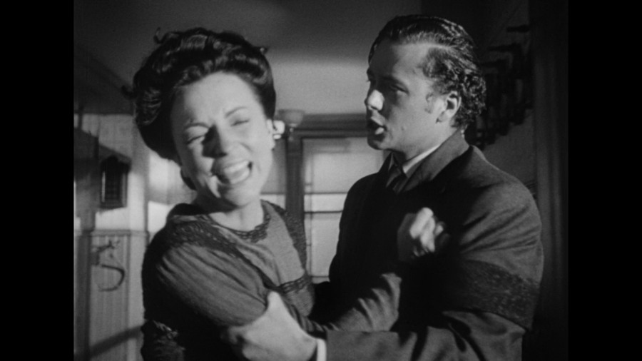 ambersons-6.png ambersons-6.png